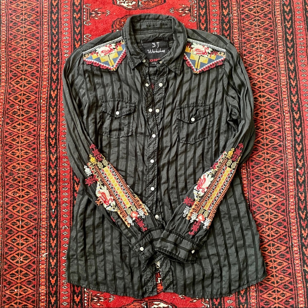 3J Workshop by Johnny Was Shirt : : Size Small